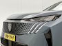 Peugeot E-3008 SUV Allure Avantage 73 kWh 210pk | Accu 99 % | 526km WLTP Actieradius | Navigatie | 360° Camera | Stuurverwarming | Adaptieve Cruise Control | Climate Control | Parkeersensoren v+a | Dodehoeksensor | Led koplampen | Keyless | Draadloze Apple Carplay / Android Auto + Telefoonlader | Donker getint glas | Trekhaak | 19" Lichtmetalen velgen |