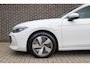 Volkswagen Passat Variant 1.5 eHybrid 204pk Business | SoH 100% | Head-up Display | Side Assist | Massage Voorstoelen