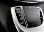 Mercedes-Benz V-klasse 300d L2 | DUBBELE CABINE | AMG | AVANTGARDE | BURMESTER | DISTRONIC PLUS | AFN. TREKHAAK | LEDEREN BEKLEDING | 360° CAMERA | KOELBOX | ELEKTRISCHE DEUREN