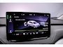 Skoda Enyaq iV 80 204pk Automaat Adaptive cruise control, Navigatie, Achteruitrijcamera, LED koplampen, Stuurwiel verwarmd, Parkeersensoren, App connect