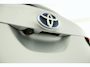 Toyota Auris 1.8 Hybrid Dynamic | Parkeersensoren achterzijde | Achteruitrijcamera | Cruise control | Licht metalen velgen |