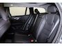Volvo V60 T6 Recharge AWD Plus Dark - Panorama/schuifdak - IntelliSafe Assist & Surround - 360º Camera - Harman/Kardon audio - Verwarmde voorstoelen, stuur & achterbank - Parkeersensoren voor & achter - Elektr. bedienb. voorstoelen met geheugen - Head up display - Extra getint glas - 19' LMV