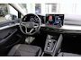 Volkswagen Golf 1.5 eHybrid 204pk Life Edition | SoH 100% | Trekhaak | Camera | Adaptive Cruise | PDC | Carplay