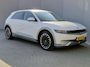 Hyundai Ioniq 5 Lounge 77.4 kWh / SOH 99% / Fabrieksgarantie tot 07-2028 / Dealer onderhouden / 1.600 kg afn. trekhaak / head-up display / Stoelventilatie / Stuur-, stoel- & achterbankverwarming / 20"  LM wielen / warmtepomp / CCS snellader /