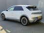 Hyundai Ioniq 5 Lounge 77.4 kWh / SOH 99% / Fabrieksgarantie tot 07-2028 / Dealer onderhouden / 1.600 kg afn. trekhaak / head-up display / Stoelventilatie / Stuur-, stoel- & achterbankverwarming / 20"  LM wielen / warmtepomp / CCS snellader /