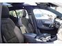 Volvo XC40 2.0 T4 AWD R-Design | H/K | Elec trekhaak | Carplay |