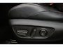Toyota RAV4 2.5 Plug-in Hybrid AWD Bi-Tone | Trekhaak (1.500 KG) | Dodehoek detectie | Apple Carplay / Android Auto | Stoel-/stuurverwarming | Leder | Full LED | Parkeersensoren voor/achter | Camera | Keyless | Adaptive Cruise | Clima | 18 inch