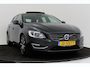 Volvo V60 2.0 T4 Nordic+ | Org NL | Schuif-/Kanteldak | Leer | Stoelverwarming | Camera | Cruise Control | Climate Control |
