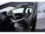 Volvo V60 2.0 T4 Nordic+ | Org NL | Schuif-/Kanteldak | Leer | Stoelverwarming | Camera | Cruise Control | Climate Control |