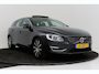 Volvo V60 2.0 T4 Nordic+ | Org NL | Schuif-/Kanteldak | Leer | Stoelverwarming | Camera | Cruise Control | Climate Control |