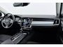 Volvo V90 Cross Country 2.0 T5 Pro | Uitklap Trekhaak | Dealer Ond. | Stoelverwarming V+A | CarPlay | Adap. Cruise | Camera |