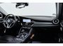 Alfa Romeo Giulia 2.0T Super | Panoramadak | CarPlay | Org NL | Harman/Kardon | Stuur-/Stoelverwarming | Breed Navi | Sportstoelen