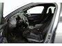 BMW 1-Serie 118i Introduction Edition (PANORAMADAK, STOELVERWARMING, CAMERA, H/K AUDIO, HUD-DISPLAY)