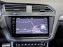 Volkswagen Tiguan 2.0 TSI 4Motion 2x R-Line / 180pk / Panorama dak / Trekhaak / Rondomzicht camera /