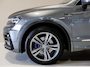 Volkswagen Tiguan 2.0 TSI 4Motion 2x R-Line / 180pk / Panorama dak / Trekhaak / Rondomzicht camera /