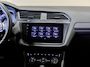 Volkswagen Tiguan 2.0 TSI 4Motion 2x R-Line / 180pk / Panorama dak / Trekhaak / Rondomzicht camera /