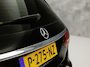 Mercedes-Benz C-klasse 180 AMG Sport Automaat (GROOT NAVI, PANAMERICANA GRILL, LEDER, STOELVERWARMING, GETINT GLAS, SPORTSTOELEN, CRUISE, NIEUWE APK, NIEUWSTAAT)