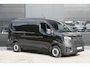 Renault Master E-Tech T35 L2H2 Advance Long Range 87 kWh 143pk - 2x Schuifdeur - 360 parkeersensoren + Camera - Betimmering - Navi - 270 GR Deuren - Stoelverwarming - Rijklaar