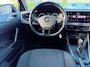 Volkswagen Polo 1.0 TSI Comfortline 5 drs in automaat en parkeersensoren en trekhaak en navigatie en bluetooth en cruise controle