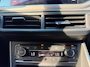 Volkswagen Polo 1.0 TSI Comfortline 5 drs in automaat en parkeersensoren en trekhaak en navigatie en bluetooth en cruise controle