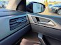 Volkswagen Polo 1.0 TSI Comfortline 5 drs in automaat en parkeersensoren en trekhaak en navigatie en bluetooth en cruise controle