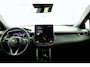 Toyota Corolla Cross Hybrid 200 Style | Stoelverwarming | Parkeersensoren | Half lederen bekleding | Licht metalen velgen | Elektrische achterklep |