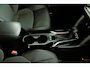 Toyota Corolla Cross Hybrid 200 Style | Stoelverwarming | Parkeersensoren | Half lederen bekleding | Licht metalen velgen | Elektrische achterklep |