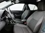 Toyota Yaris Cross 1.5 Hybrid 115 Dynamic Comfort Pack | BTW voertuig | Dodehoek detectie | Stoel+stuurverwarming | Parkeersensoren voor+achter | Climate Control | Cruise Control Adaptive | Navigatie | Apple CarPlay/Android Auto |