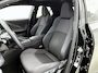 Toyota C-HR / C-HR+ 2.0 Plug-in Hybrid 220 Dynamic | BTW voertuig | Dodehoek detectie | Stoel+stuurverwarming | Parkeersensoren voor+achter | Climate Control | Cruise Control Adaptive | Navigatie | Apple CarPlay/Android Auto |