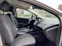 Ford Focus Wagon 1.0 Titanium 125 Pk - Airco ecc - Cruise - Camera - Bluetooth/handsfree - Trekhaak - 17 inch l.m velgen - v+a Pdc