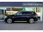 BMW X1 sDrive20i Orange Edition II | Panorama | Trekhaak | ACC | Leer | H/K