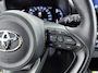Toyota Yaris Cross 1.5 Hybrid Dynamic | Trekhaak | Dodehoek detectie | Stoel-/stuurverwarming | Parkeersensoren voor/achter | Apple Carplay / Android Auto | Keyless | Adaptive Cruise | Clima | Camera | Full LED | 17 inch