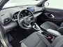Toyota Yaris Cross 1.5 Hybrid Dynamic | Trekhaak | Dodehoek detectie | Stoel-/stuurverwarming | Parkeersensoren voor/achter | Apple Carplay / Android Auto | Keyless | Adaptive Cruise | Clima | Camera | Full LED | 17 inch