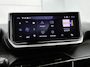 Peugeot 2008 SUV Allure 100pk | Navigatie | Climate Control | Cruise Control | Parkeersensoren v+a | Keyless | Armsteun | Digitaal instrumentenpaneel | Draadloze Apple Carplay / Android Auto + telefoonlader | DAB+ radio | Led koplampen | Donker getint glas | 17" lichtmetalen velgen |