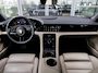 Porsche Taycan Sport Turismo 79 kWh | BOSE | PASM LUCHTVERING | PANORAMADAK | 20 INCH | ACHTERUITRIJCAMERA | WARMTEPOMP | ADAPTIEVE CRUISE CONTROL | 14-WEG STOELEN | VULKAANGRIJS |