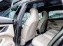 Porsche Taycan Sport Turismo 79 kWh | BOSE | PASM LUCHTVERING | PANORAMADAK | 20 INCH | ACHTERUITRIJCAMERA | WARMTEPOMP | ADAPTIEVE CRUISE CONTROL | 14-WEG STOELEN | VULKAANGRIJS |