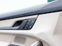 Porsche Taycan Sport Turismo 79 kWh | BOSE | PASM LUCHTVERING | PANORAMADAK | 20 INCH | ACHTERUITRIJCAMERA | WARMTEPOMP | ADAPTIEVE CRUISE CONTROL | 14-WEG STOELEN | VULKAANGRIJS |