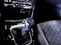 Volkswagen T-Roc 1.0 TSI R-Line / 110pk / NAP / Dodehoek herkenning / Virtual dashboard /