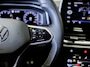 Volkswagen T-Roc 1.0 TSI R-Line / 110pk / NAP / Dodehoek herkenning / Virtual dashboard /