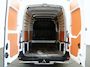 Renault Master T35 2.3 dCi 135 L2H2 Work Edition - Trekhaak - Sidebars - Deursloten - 3 persoons -