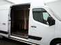 Renault Master T35 2.3 dCi 135 L2H2 Work Edition - Trekhaak - Sidebars - Deursloten - 3 persoons -