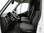 Renault Master T35 2.3 dCi 135 L2H2 Work Edition - Trekhaak - Sidebars - Deursloten - 3 persoons -