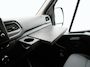Renault Master T35 2.3 dCi 135 L2H2 Work Edition - Trekhaak - Sidebars - Deursloten - 3 persoons -