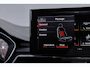 Audi A4 Avant 40 TFSI 204pk s-tronic S Line exterieur / Tour pakket / Stoelverwarming / Sportstoelen / 18" LM velgen
