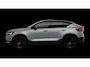 Volvo EC40 P5 Long Range Ultra Black Edition Europa 82 kWh | Nieuw Model | Matrix LED | Harman Kardon Audio | Adaptieve Cruise Control | Panoramadak | 20" | Stoelverwarming Voor + Achter | Getint Glas | BLIS |