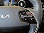 Kia Niro EV ExecutiveLine 64.8 kWh Accu 100% | Meest luxe uitvoering | Schuif/kantel dak | Dodehoek Detectie | Cruise Control Adaptief | Head up Display | Stoelverwarming en Ventilatie | Harmen / Kardon | camera | Carplay & Android | Fabrieksgarantie t/m 19-06-2031