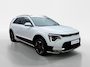 Kia Niro EV ExecutiveLine 64.8 kWh Accu 100% | Meest luxe uitvoering | Schuif/kantel dak | Dodehoek Detectie | Cruise Control Adaptief | Head up Display | Stoelverwarming en Ventilatie | Harmen / Kardon | camera | Carplay & Android | Fabrieksgarantie t/m 19-06-2031