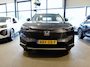 Honda HR-V 1.5 i-MMD 131pk CVT Advance Style 4 Seizoenenbanden erop