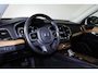 Volvo XC90 T8 Recharge AWD Inscription - IntelliSafe Assist & Surround - 360º Camera - Harman/Kardon audio - Adaptieve LED koplampen - Verwarmde voorstoelen, stuur & achterbank - Parkeersensoren voor & achter - Elektr. bedienb. voorstoelen met geheugen - Draadloze tel. lader - Extra getint glas - Inklapbare trekhaak - 20' LMV