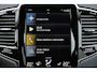 Volvo XC90 T8 Recharge AWD Inscription - IntelliSafe Assist & Surround - 360º Camera - Harman/Kardon audio - Adaptieve LED koplampen - Verwarmde voorstoelen, stuur & achterbank - Parkeersensoren voor & achter - Elektr. bedienb. voorstoelen met geheugen - Draadloze tel. lader - Extra getint glas - Inklapbare trekhaak - 20' LMV